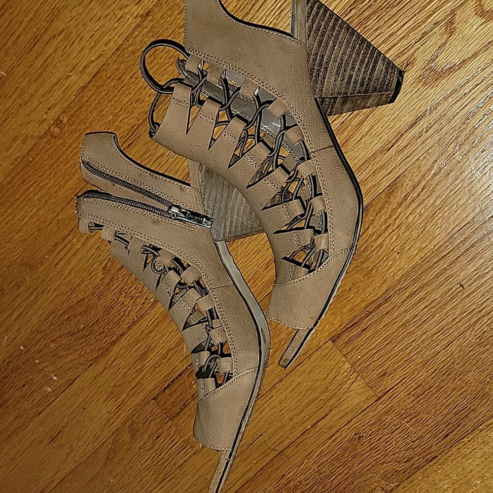 Vince Camuto Brown Cutout Heeled Sandals